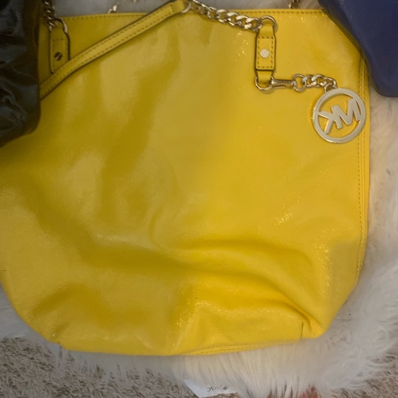 Micheal Kors, Dooney - Picture 5 of 6